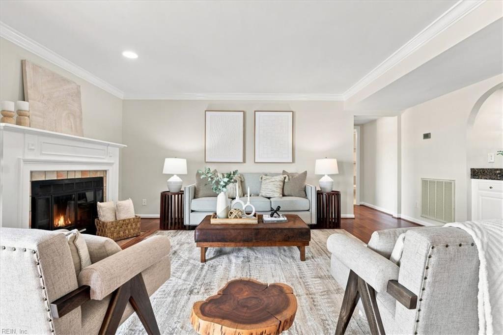 401 College PL 20