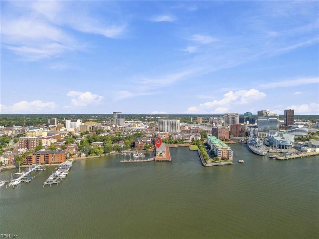 401 College PL 20