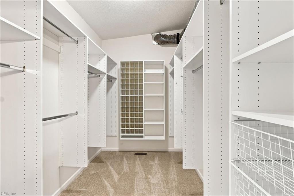 401 College PL 20