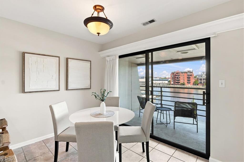 401 College PL 20
