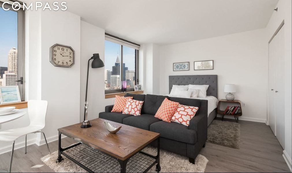 35 W 33rd Street 19A