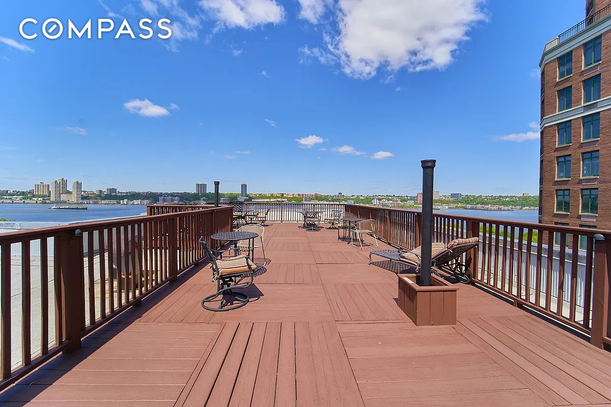 214 Riverside Drive 302