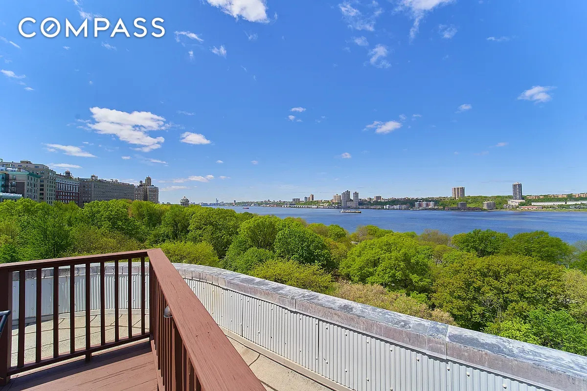 214 Riverside Drive 302