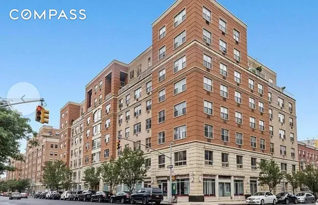 1787 Madison Avenue 402