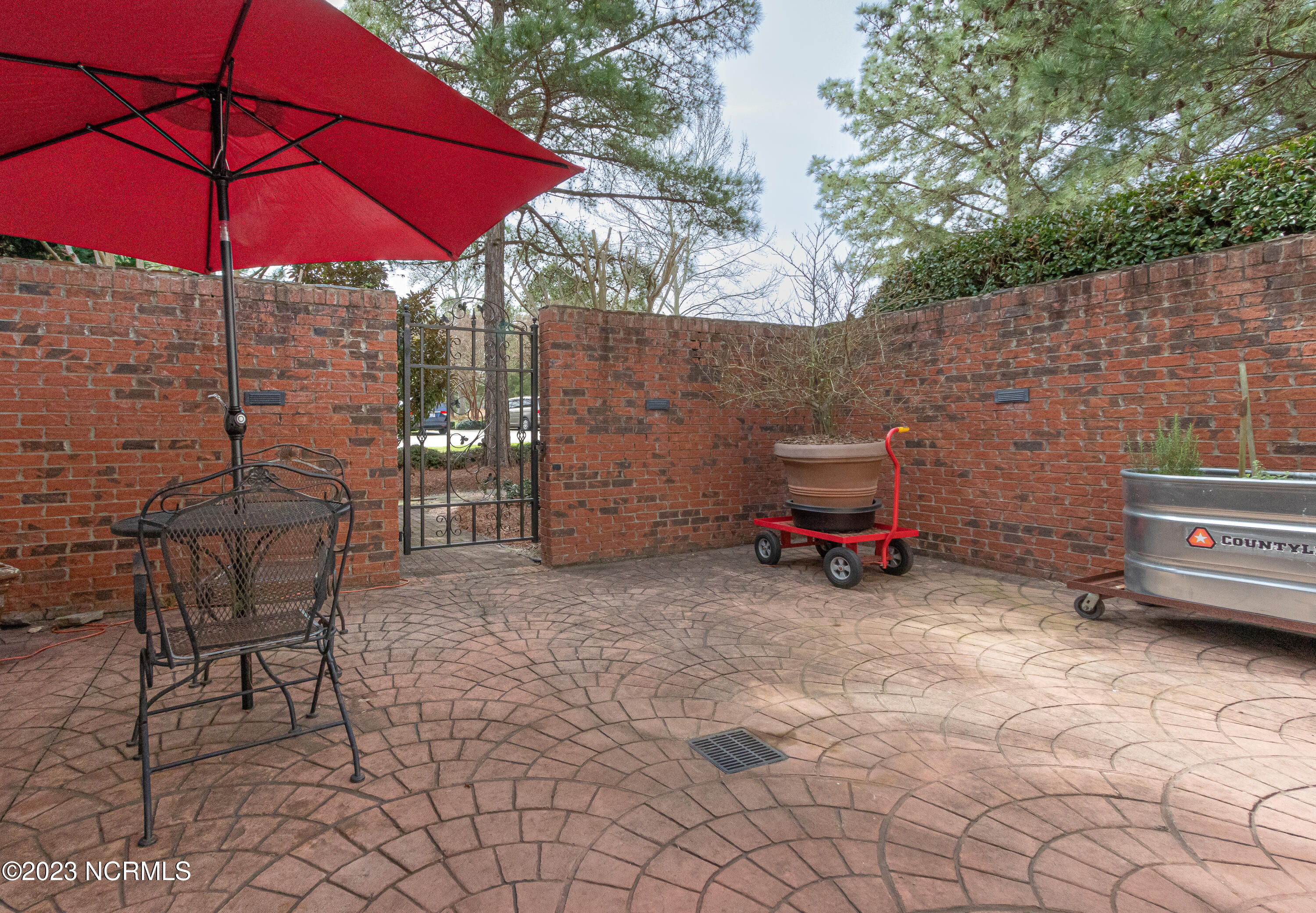 110 Rachels Point Road