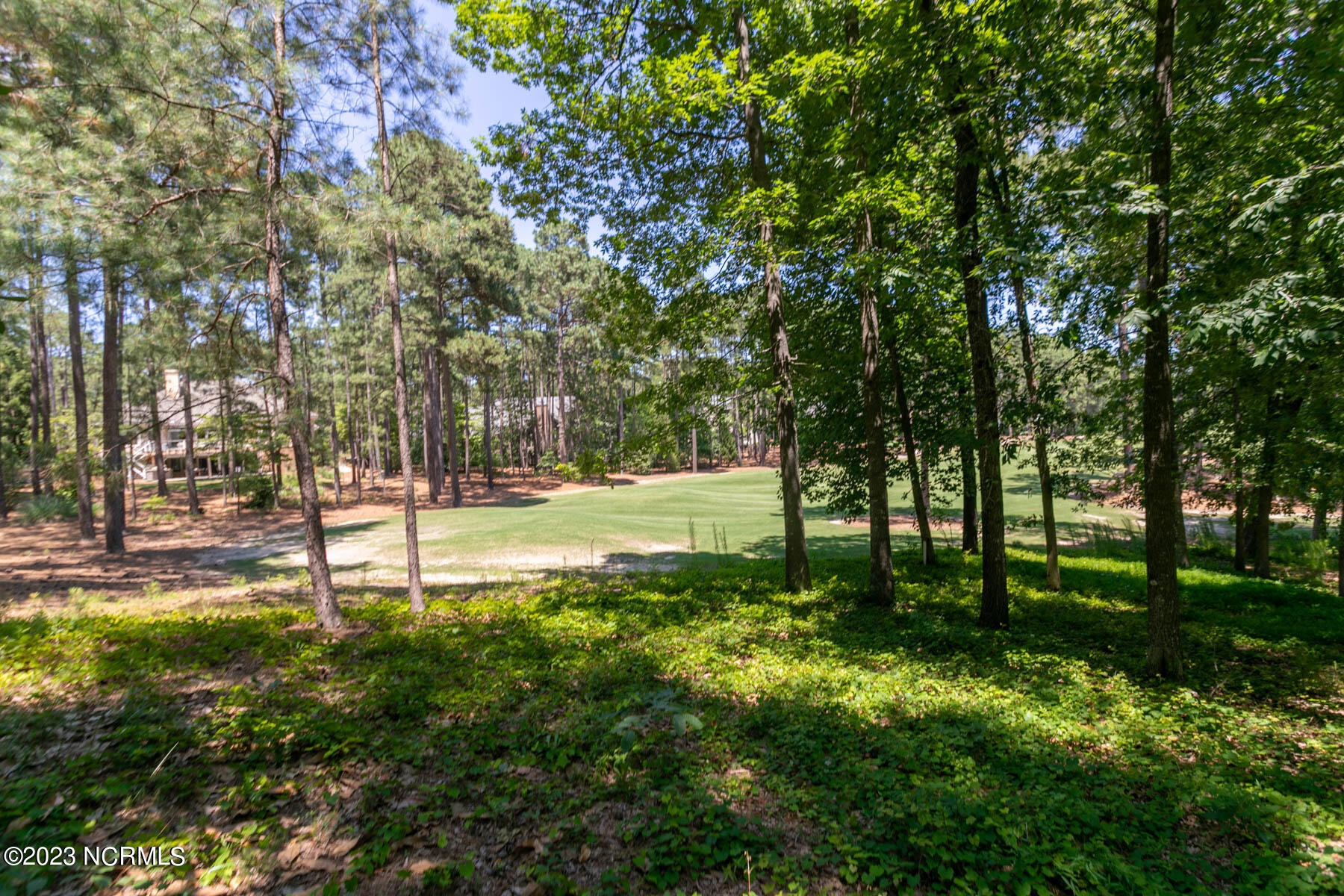 14 2435 Halkirk Drive