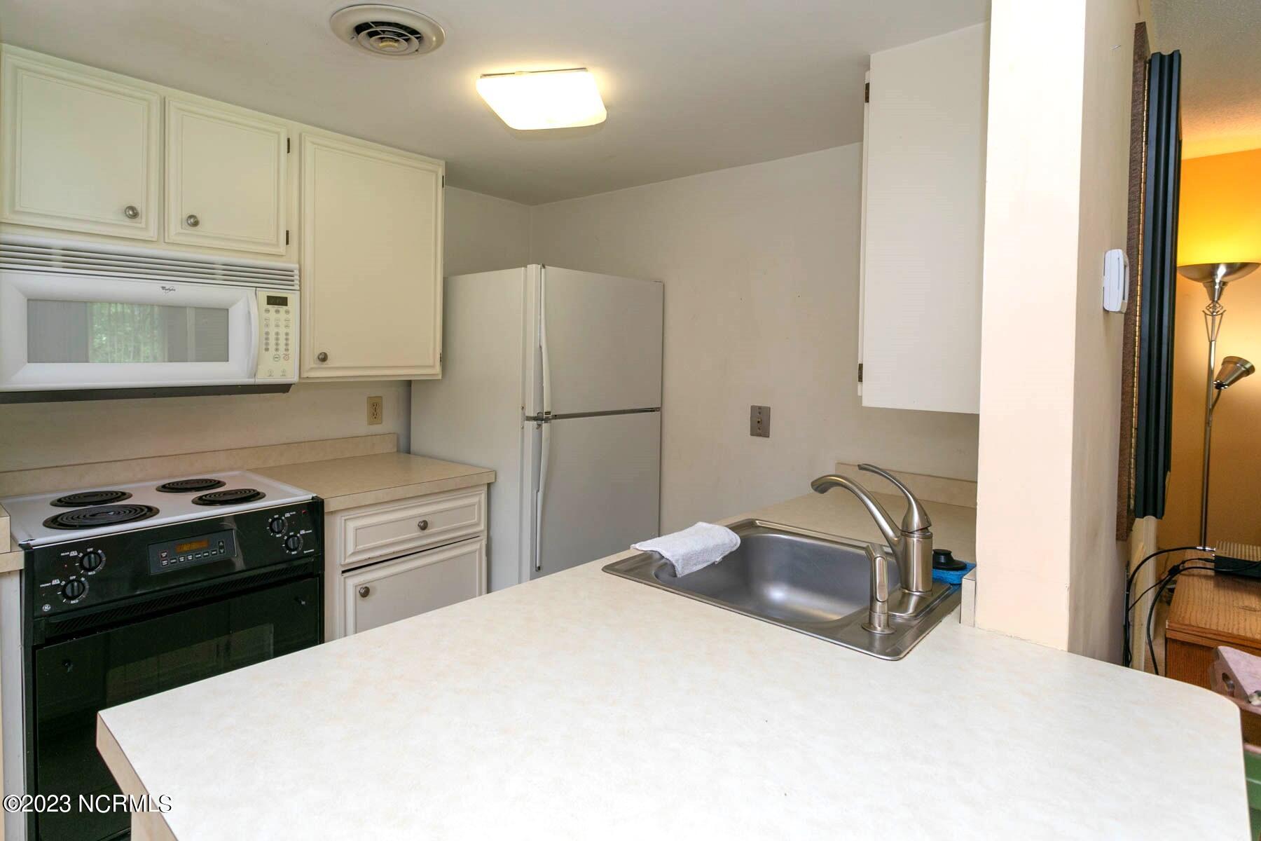 800 Saint Andrews Drive, 210