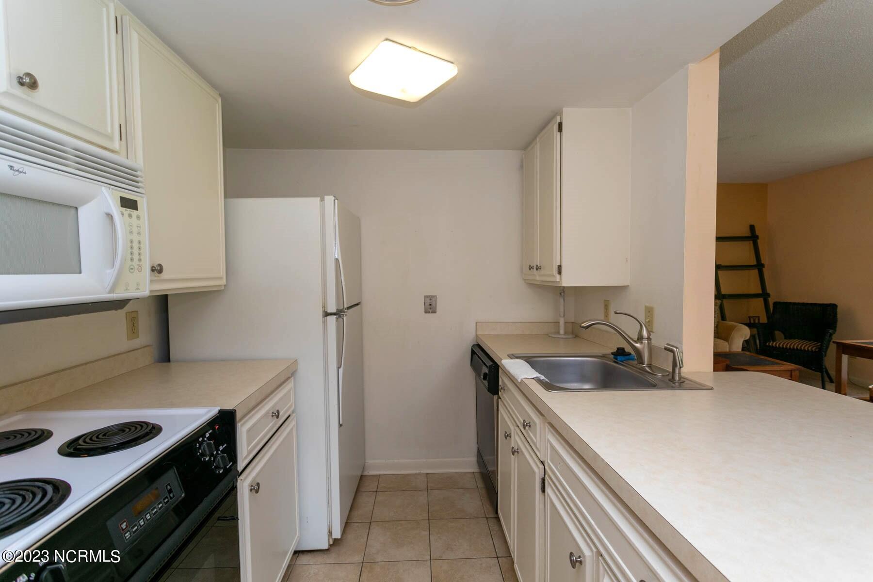 800 Saint Andrews Drive, 210