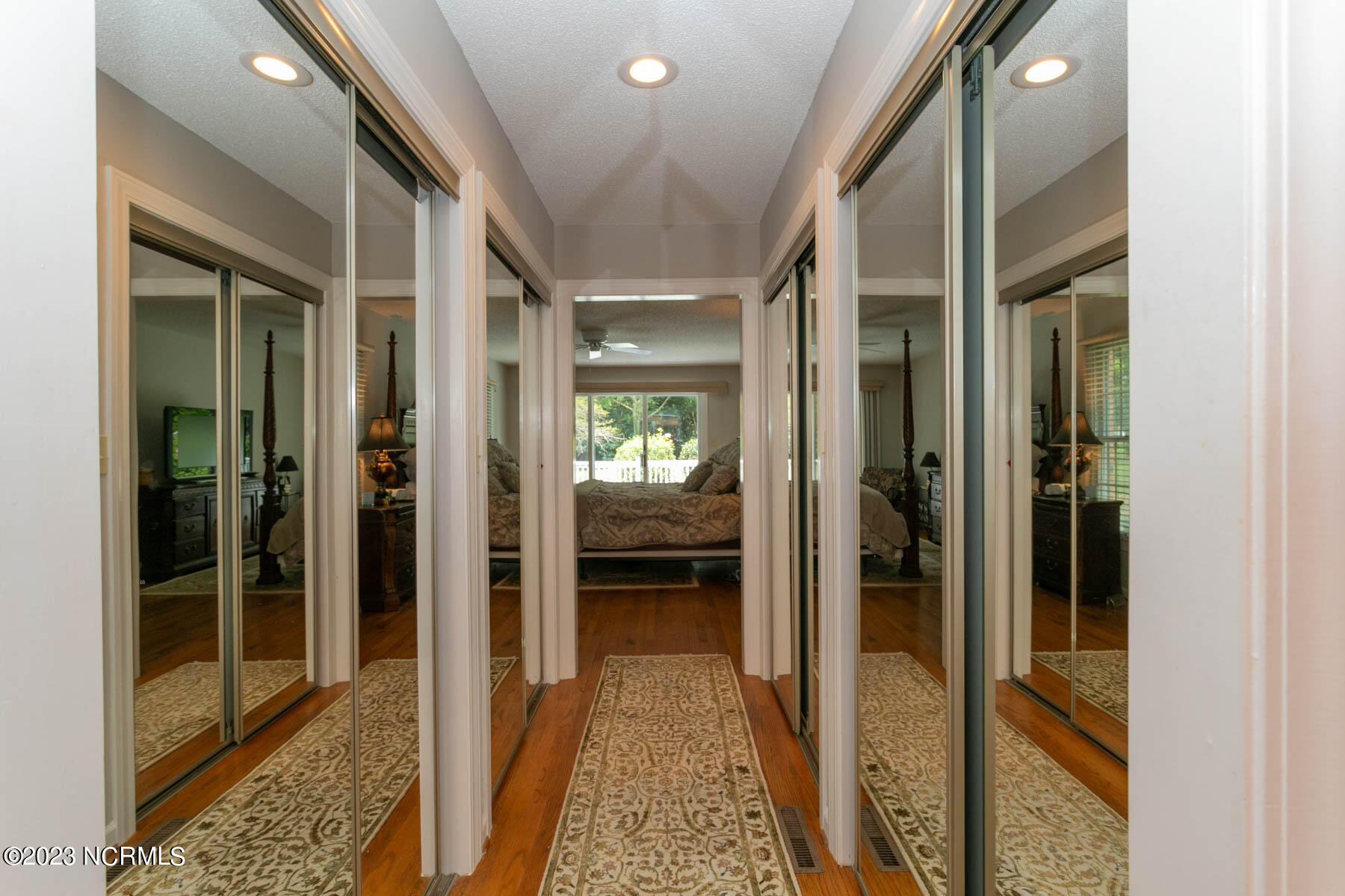 104 Sweetbriar Court