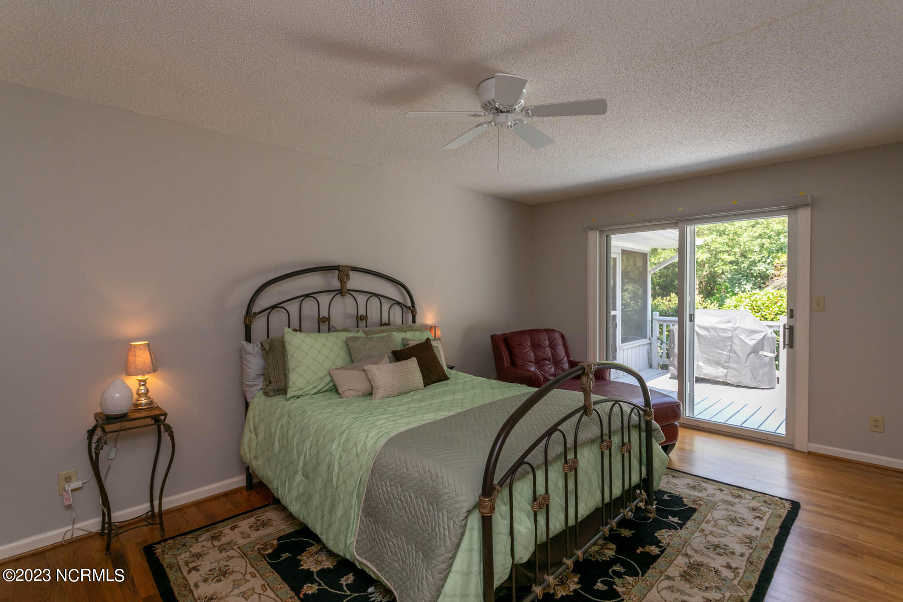 104 Sweetbriar Court