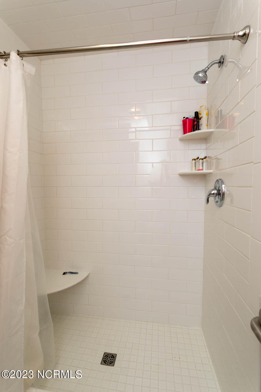 104 Sweetbriar Court