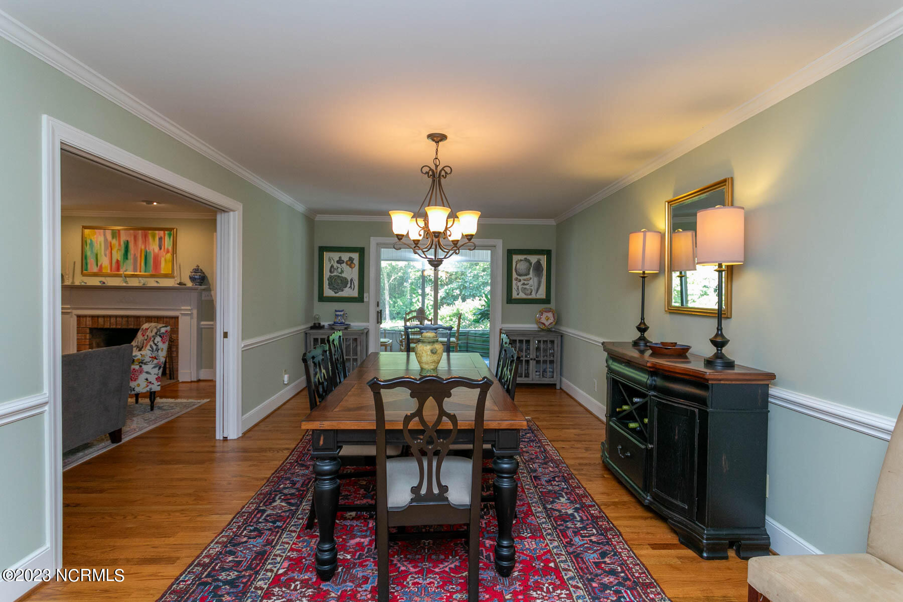 104 Sweetbriar Court