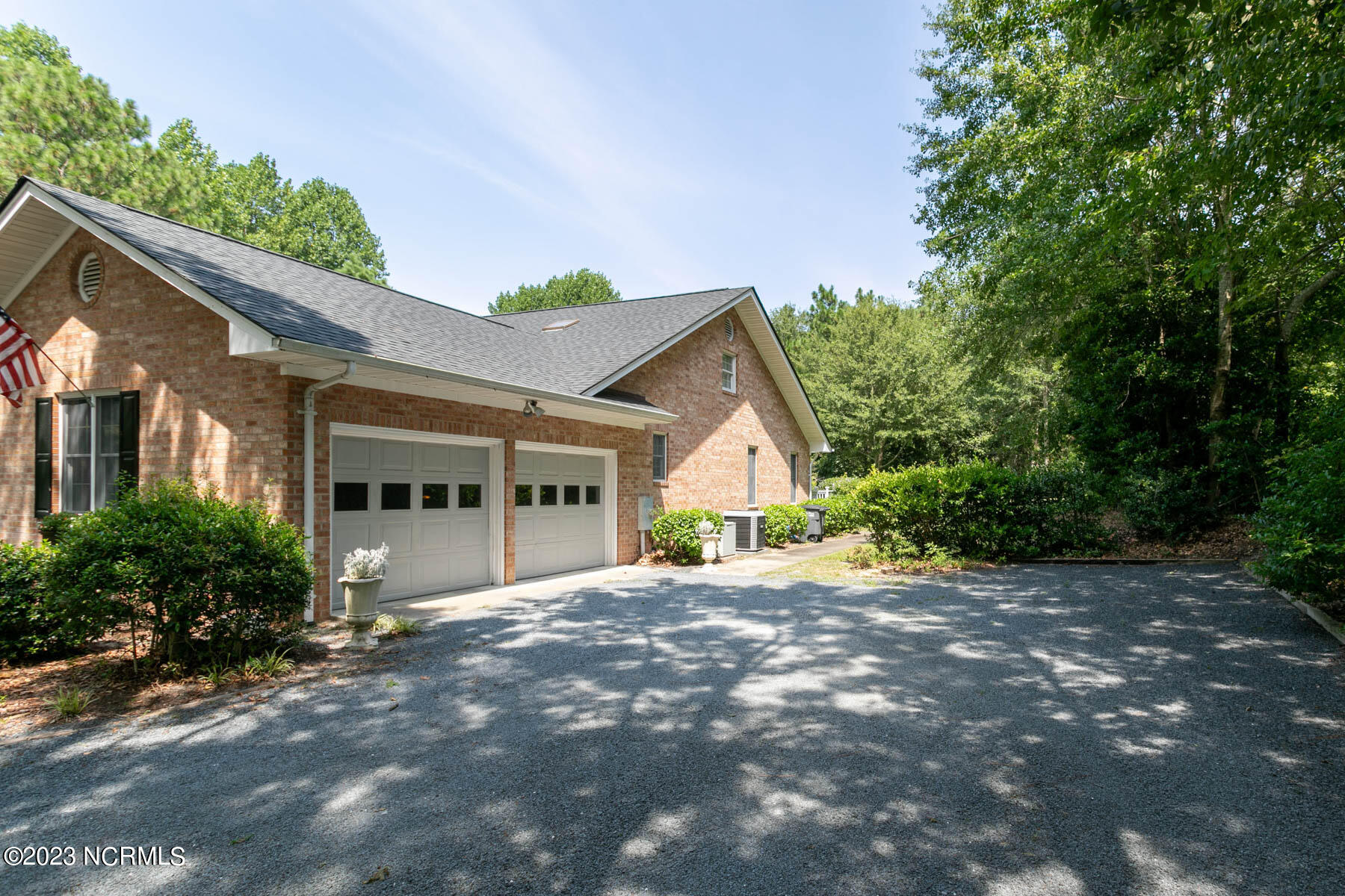 104 Sweetbriar Court