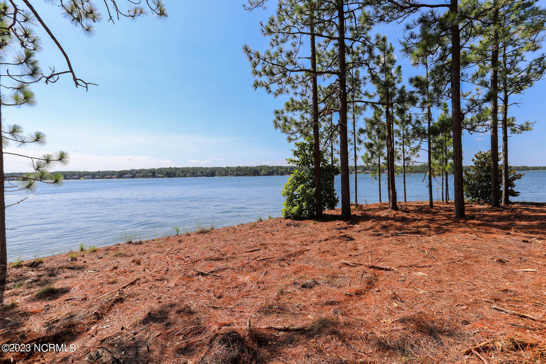 105 3270 Mace Point