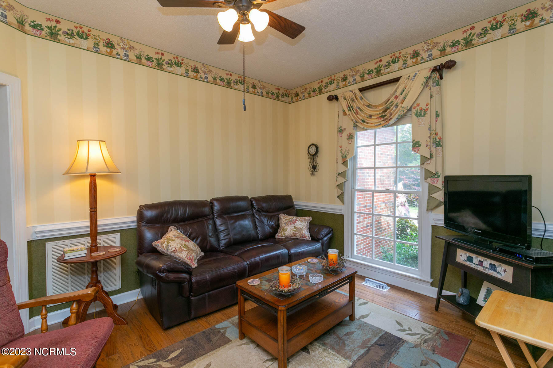 80 Bridle Path Circle