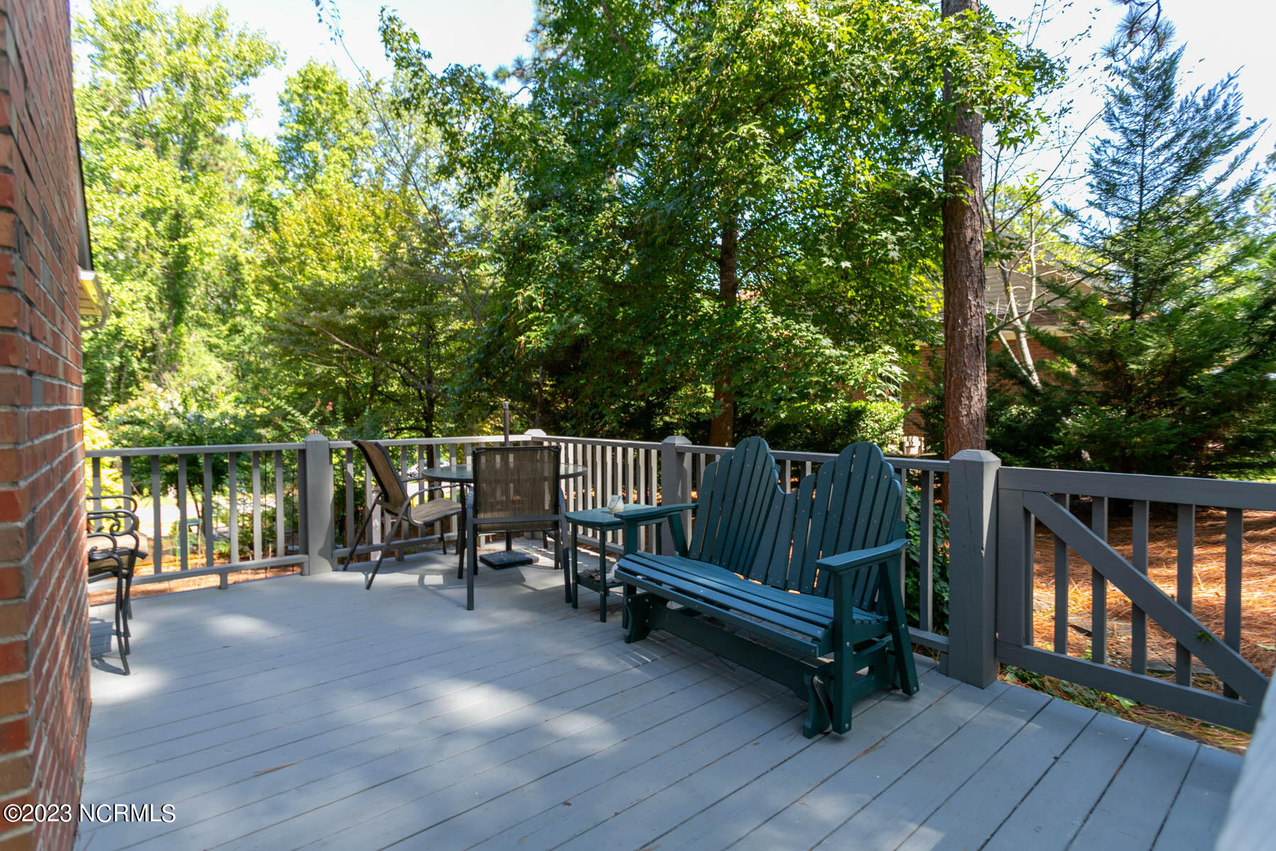 80 Bridle Path Circle