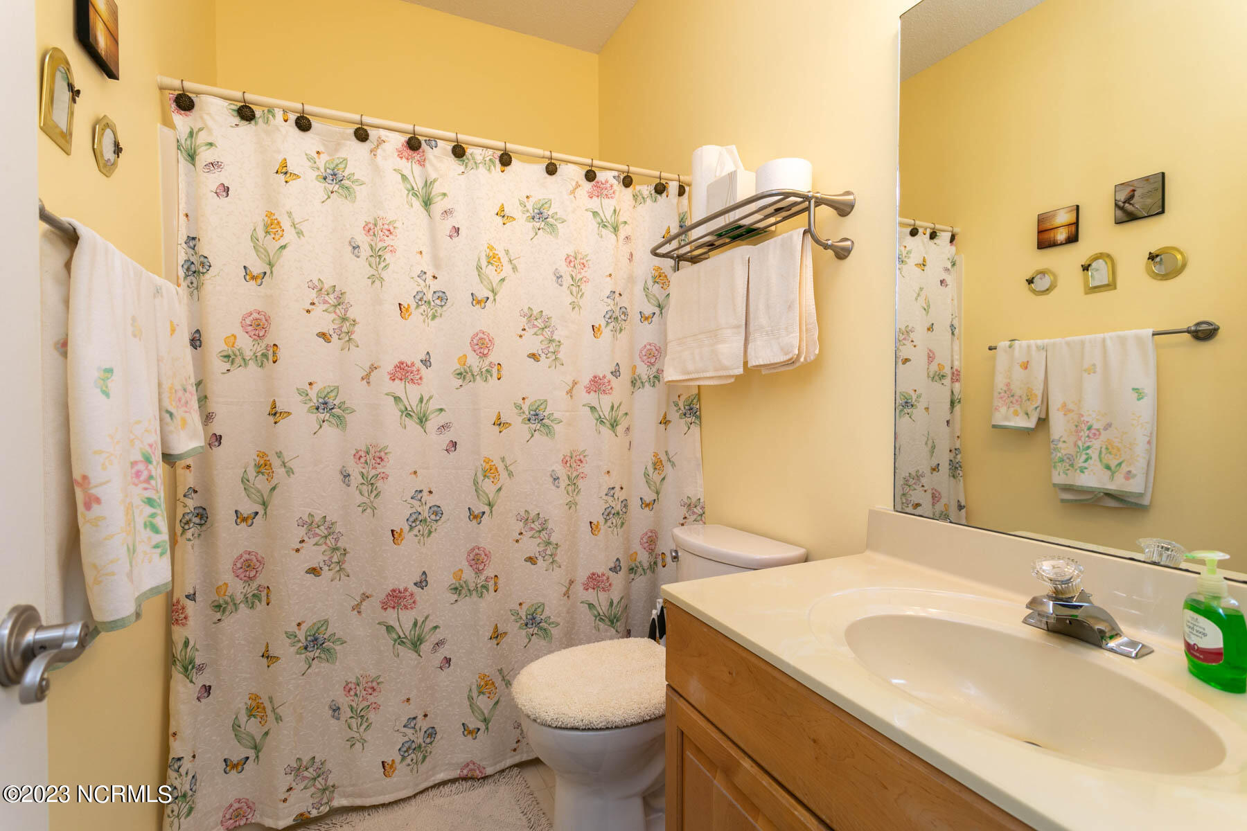 80 Bridle Path Circle