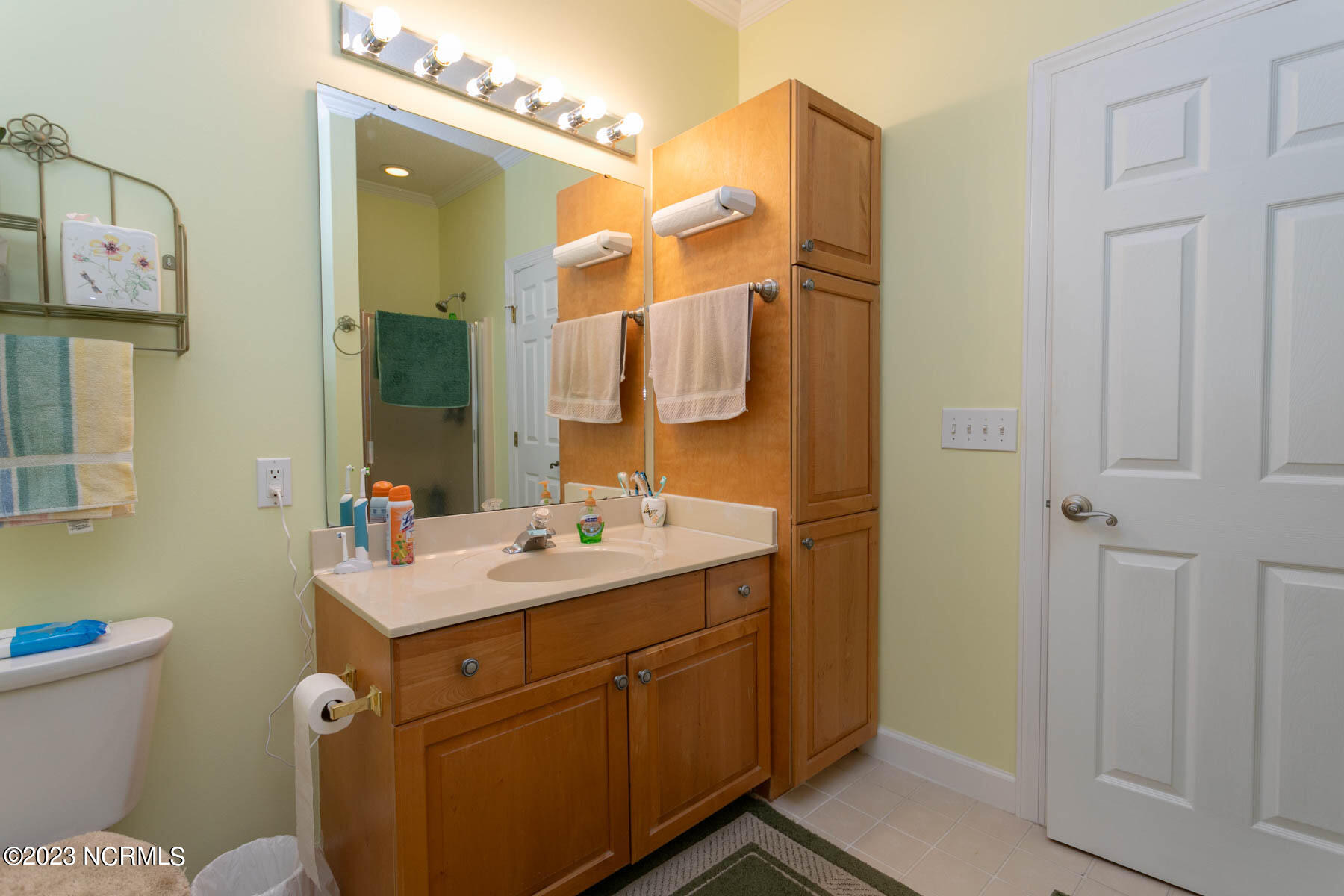 80 Bridle Path Circle