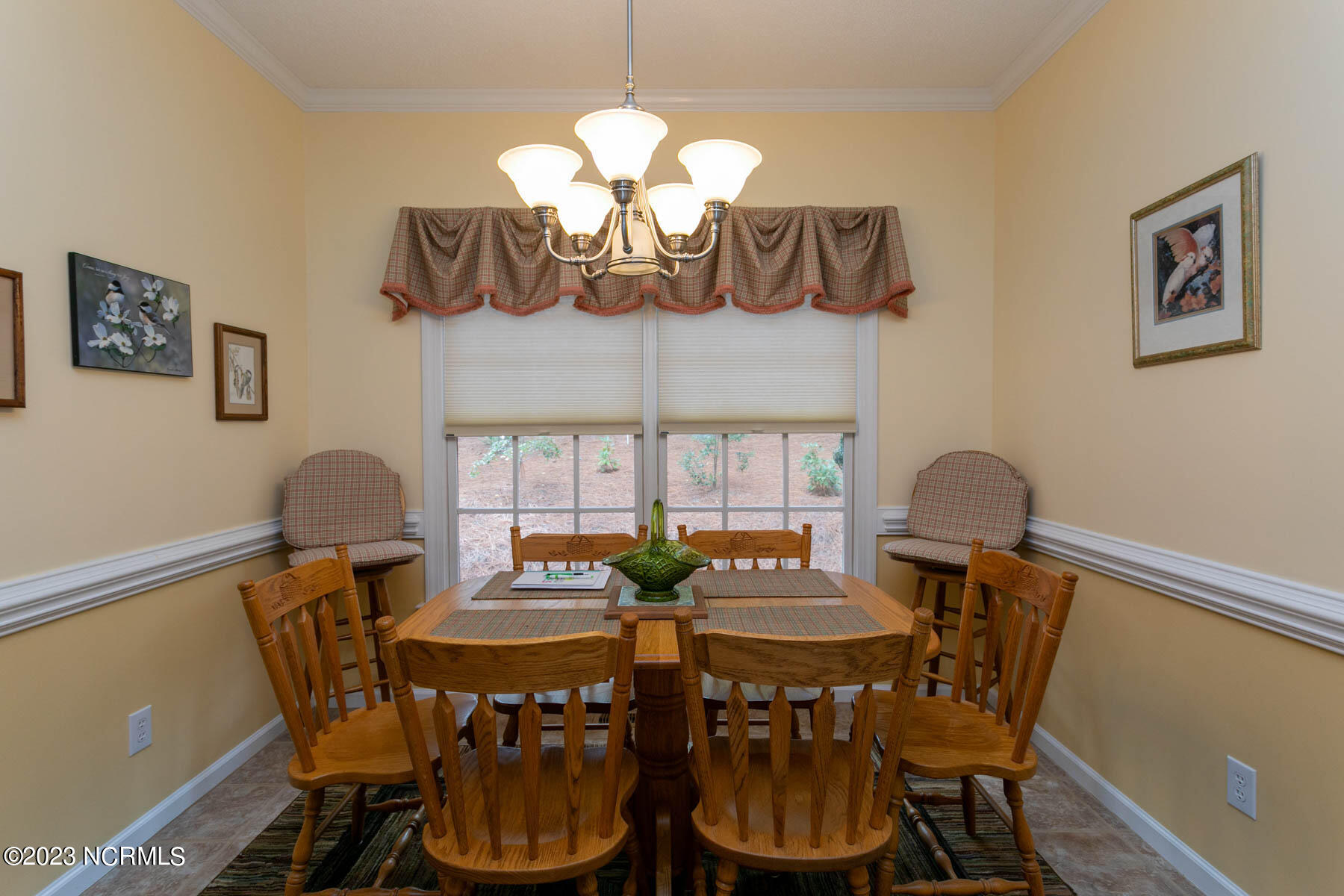 80 Bridle Path Circle