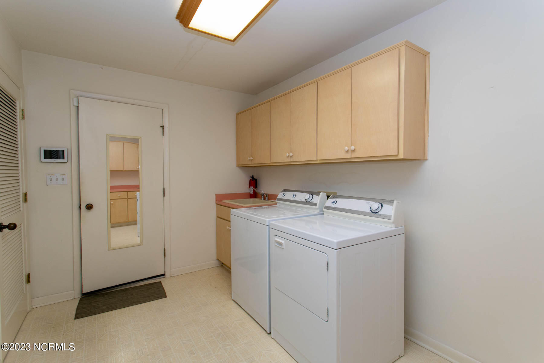 195 Lake Dornoch Drive