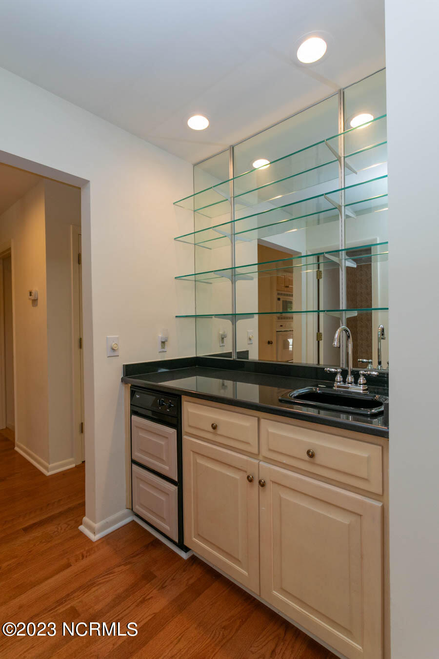 195 Lake Dornoch Drive