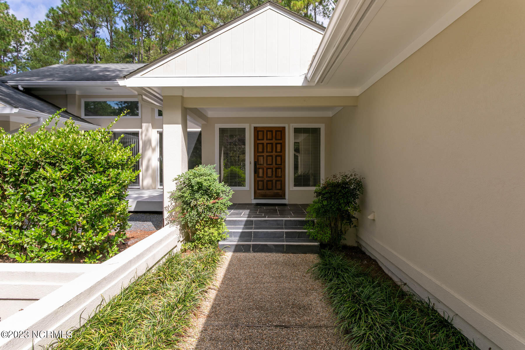 195 Lake Dornoch Drive