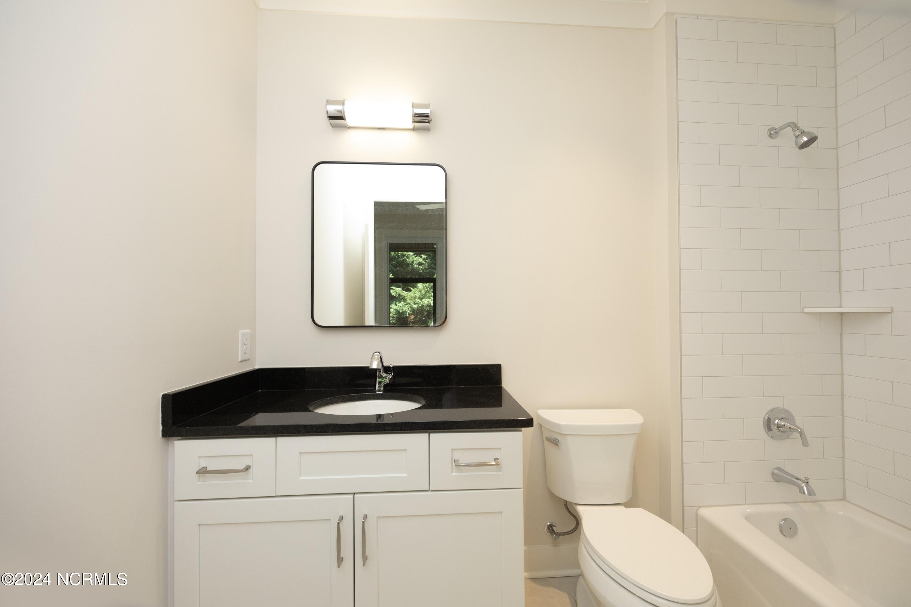 5 Regency Court, 11