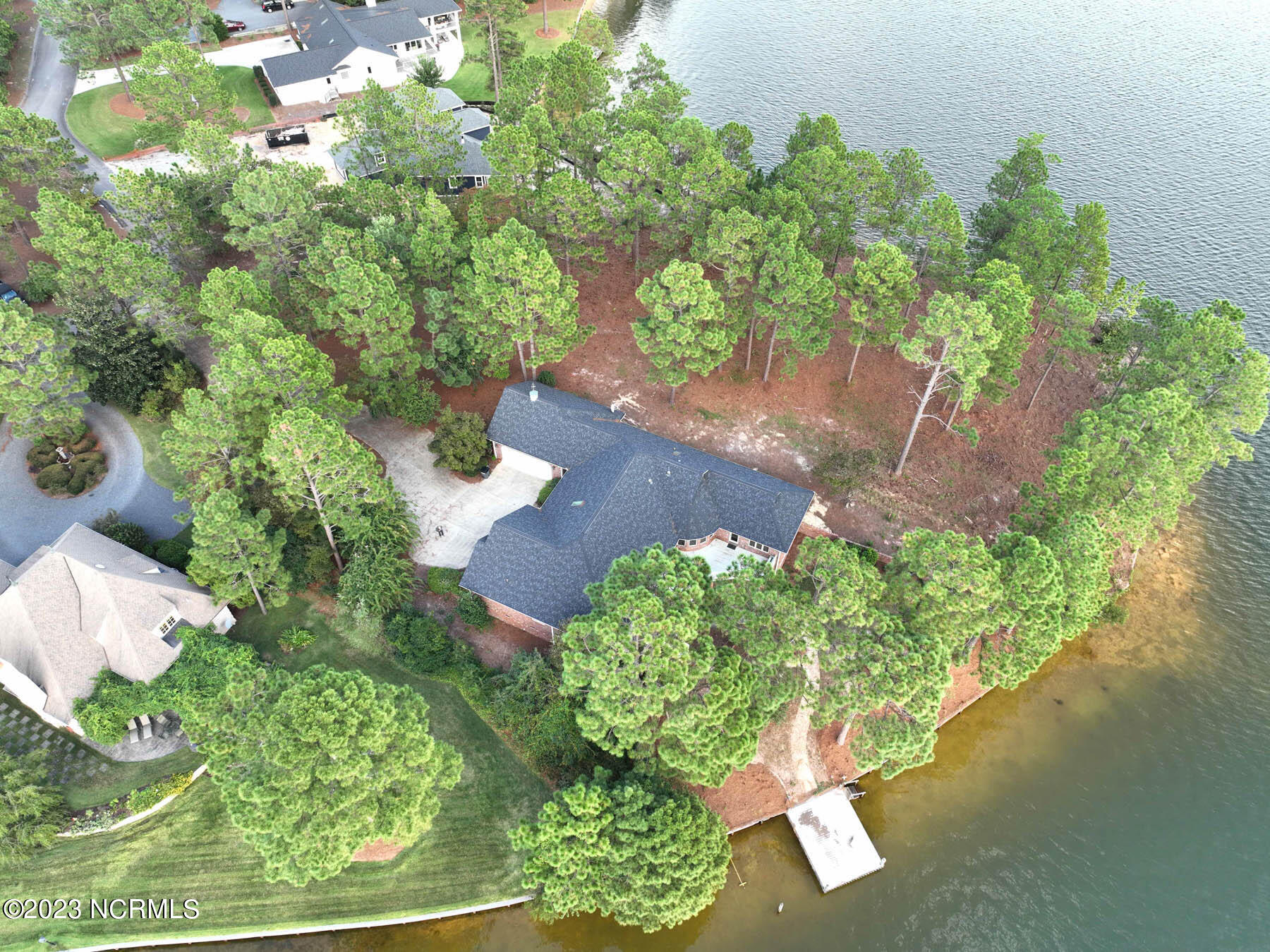 106 Mace Point