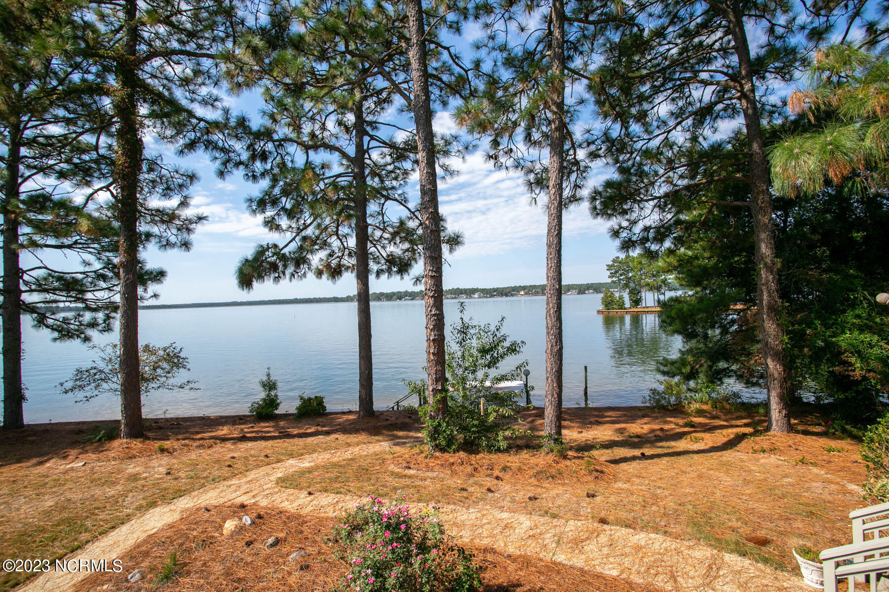 106 Mace Point