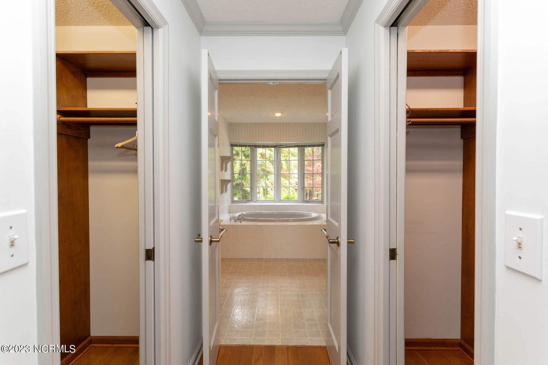 106 Mace Point