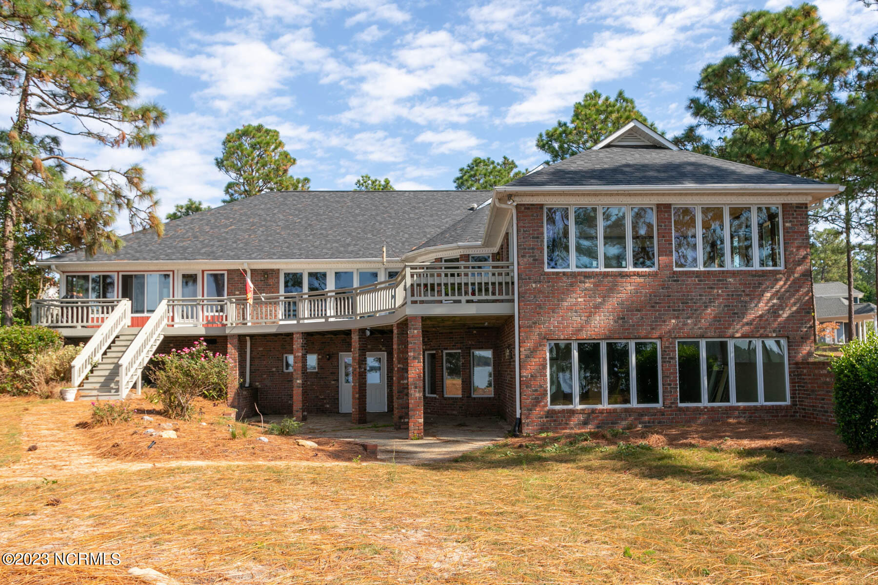 106 Mace Point