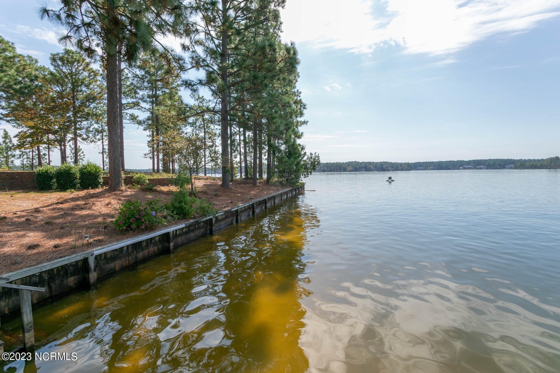 106 Mace Point