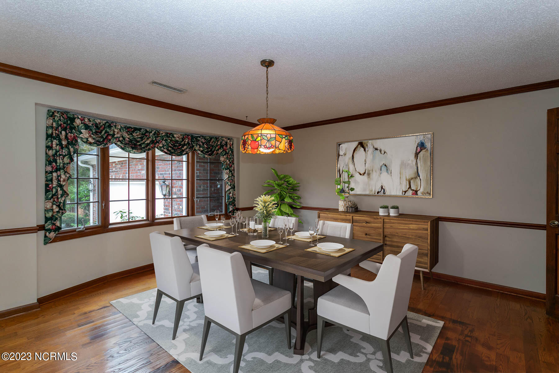 106 Mace Point