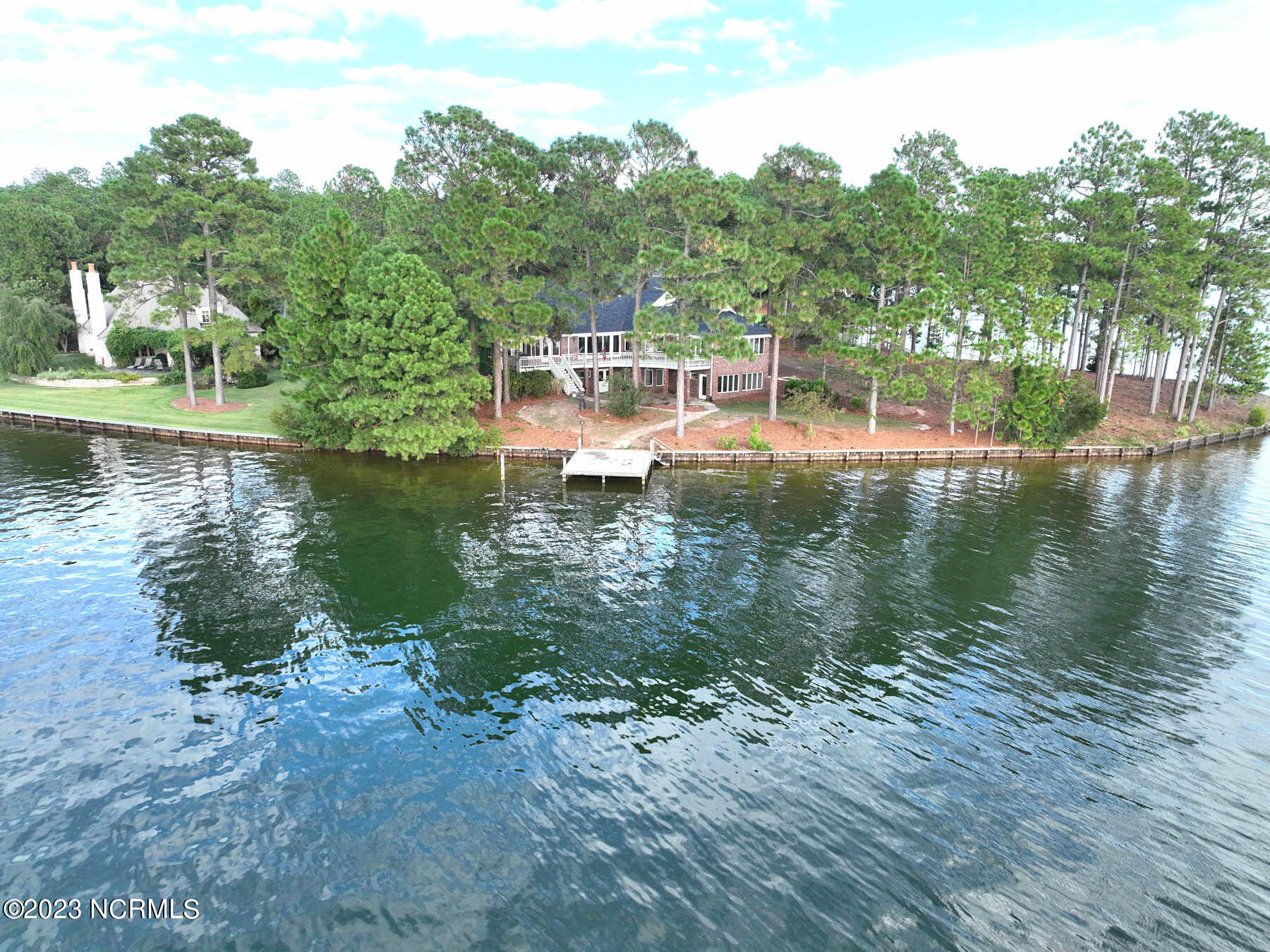 106 Mace Point