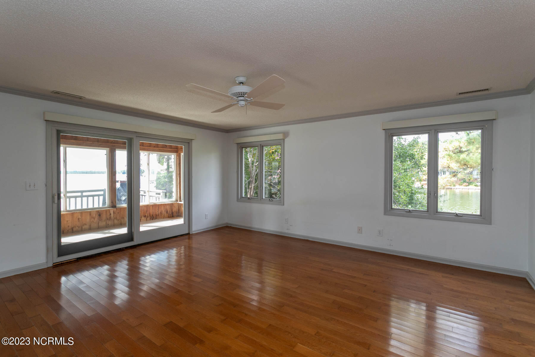 106 Mace Point