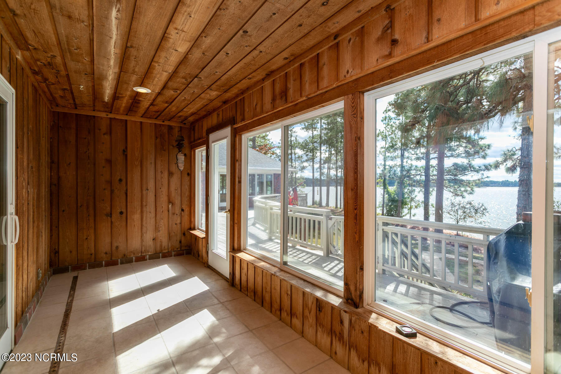 106 Mace Point