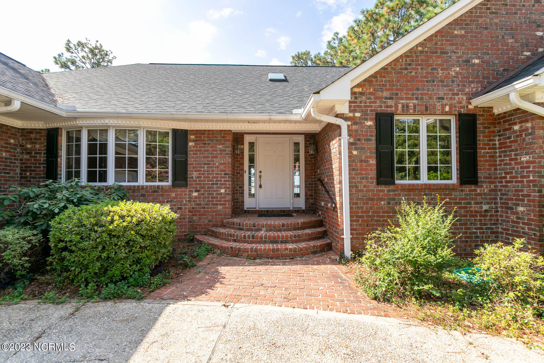 106 Mace Point
