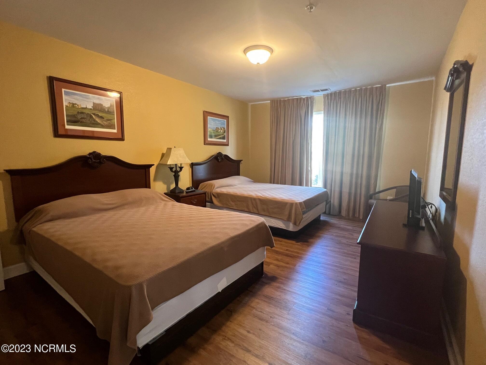 490 Little River Farm Boulevard, 102a