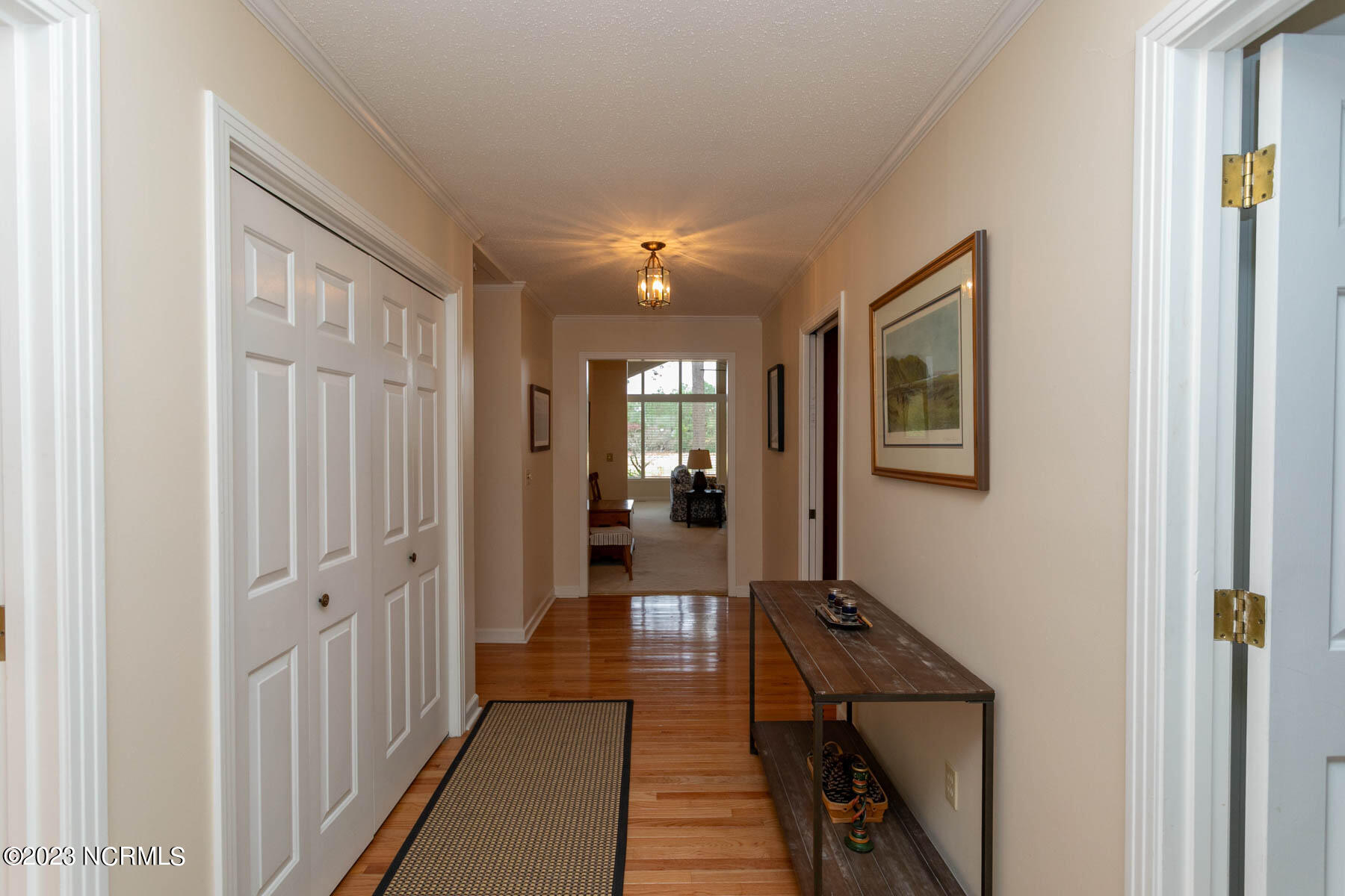 270 Mckenzie Road W, 52