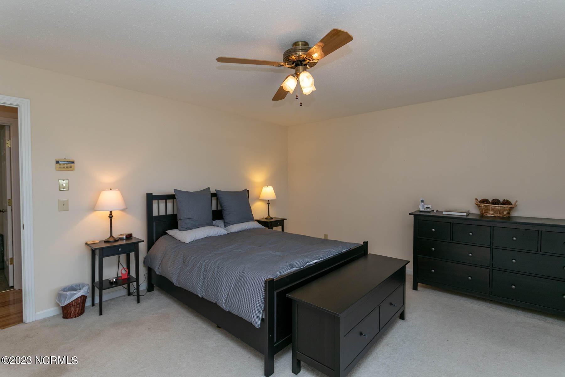 270 Mckenzie Road W, 52