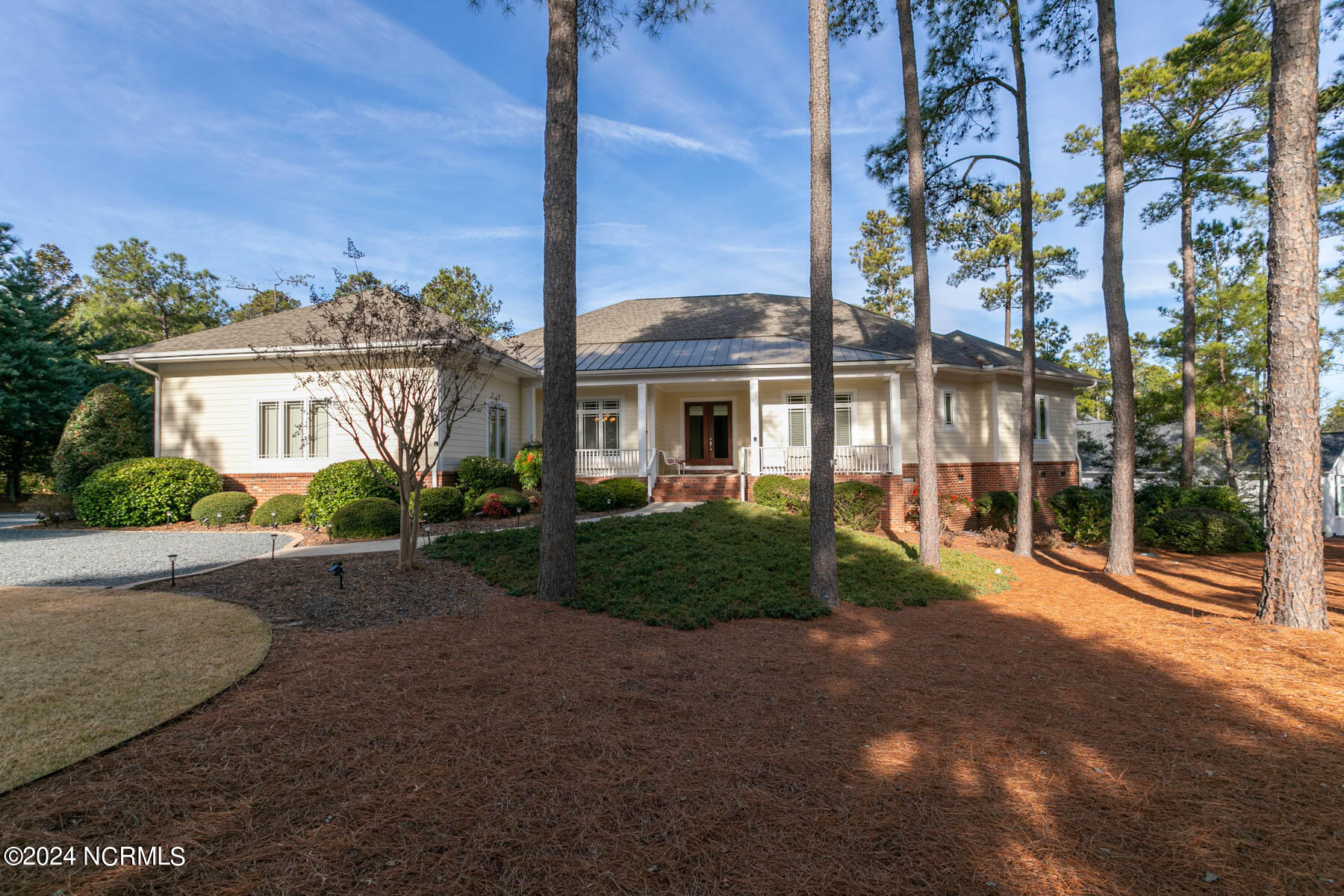 16 Invershin Court
