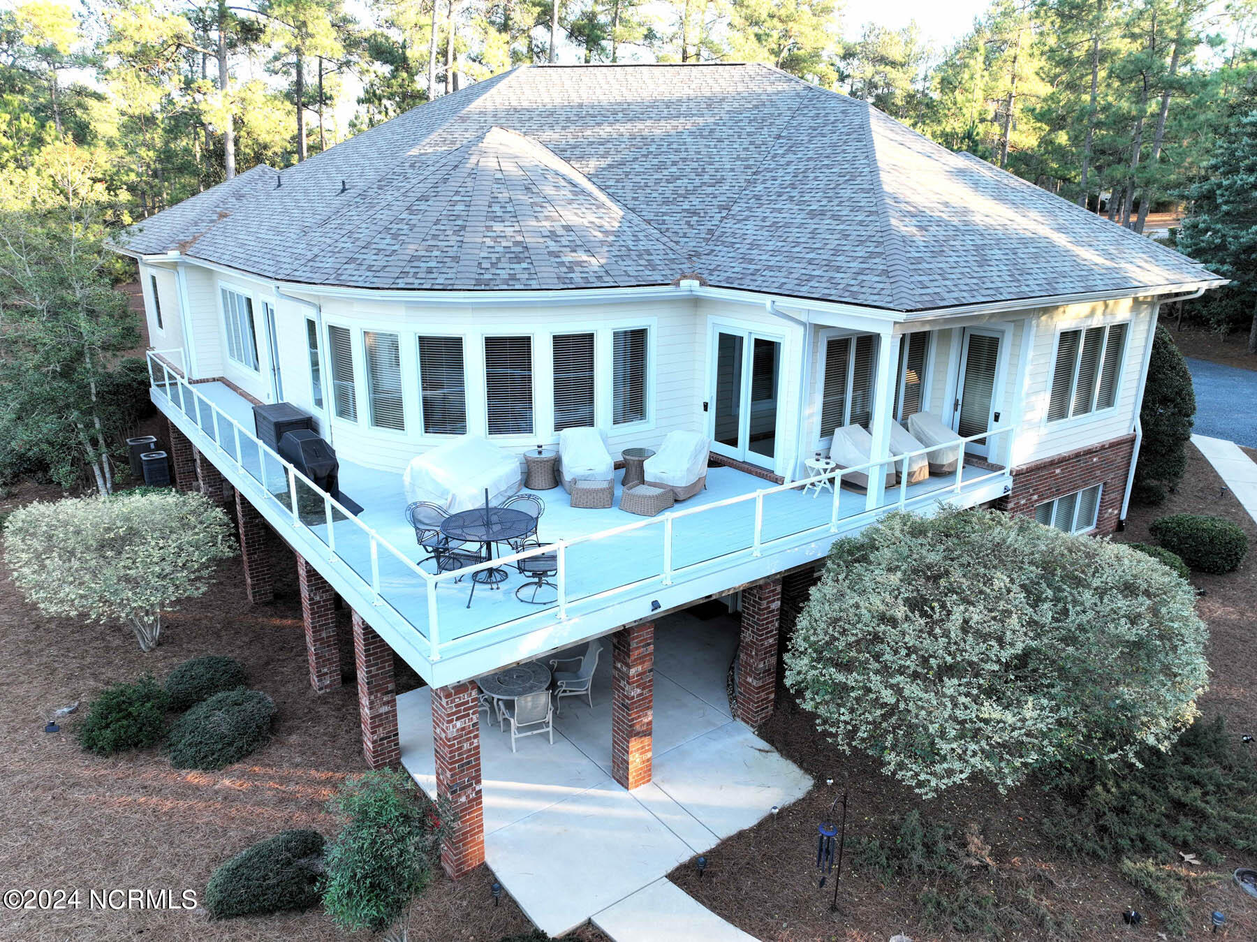16 Invershin Court