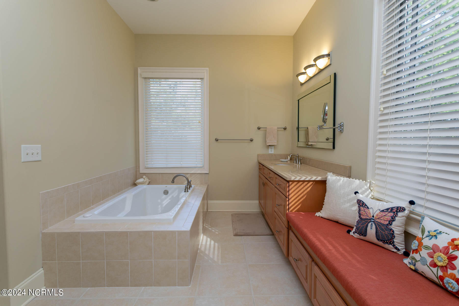 16 Invershin Court