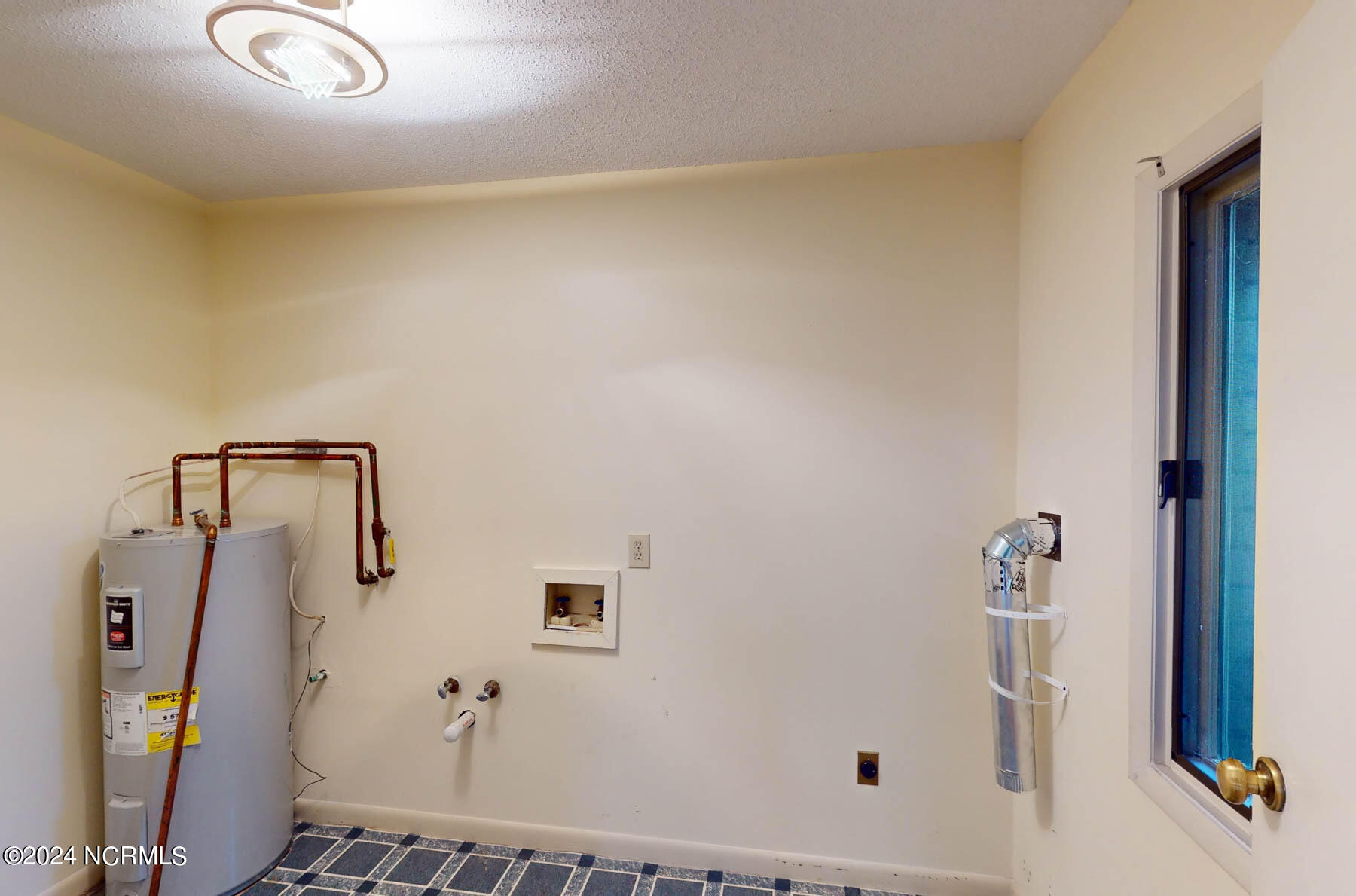 1250 Monticello Drive