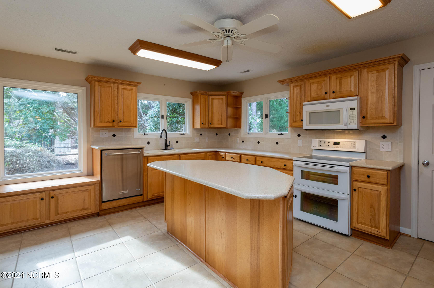 1250 Monticello Drive