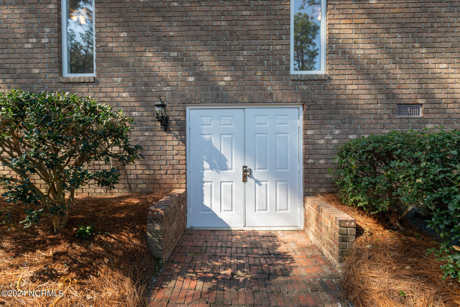 30 Juniper Creek Boulevard