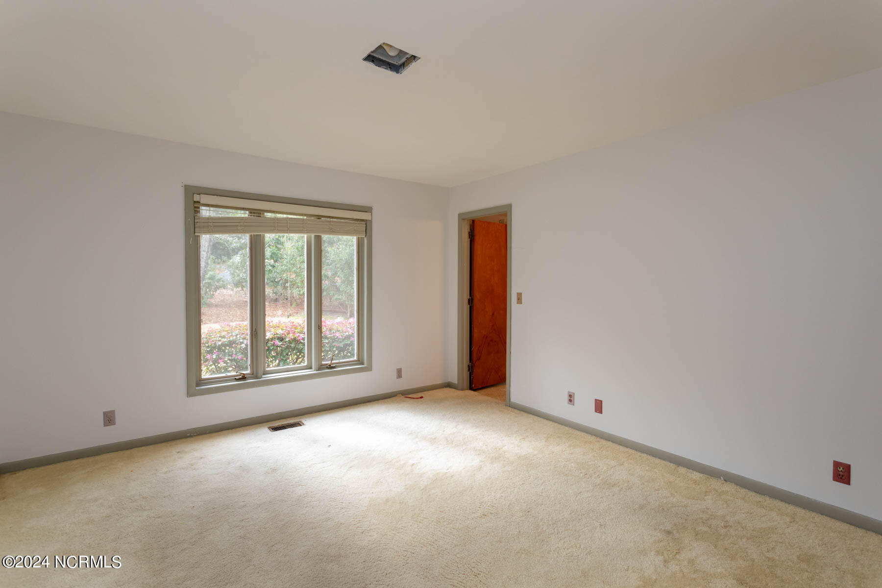 110 Cobblestone Court