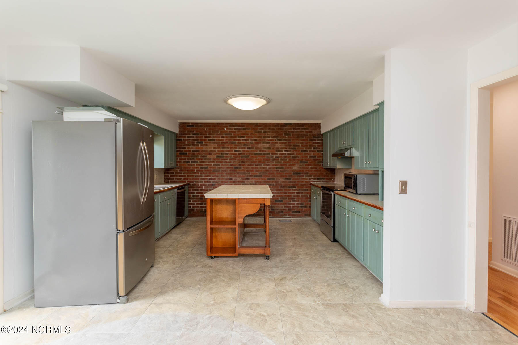 110 Cobblestone Court