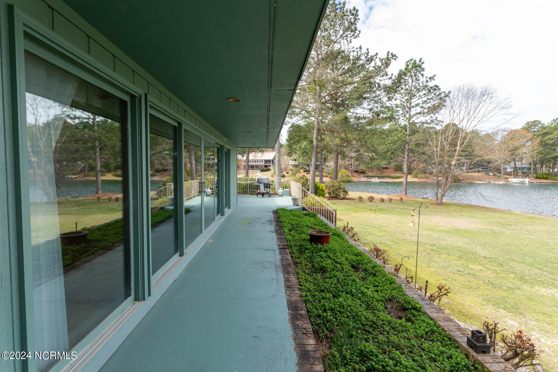 110 Cobblestone Court