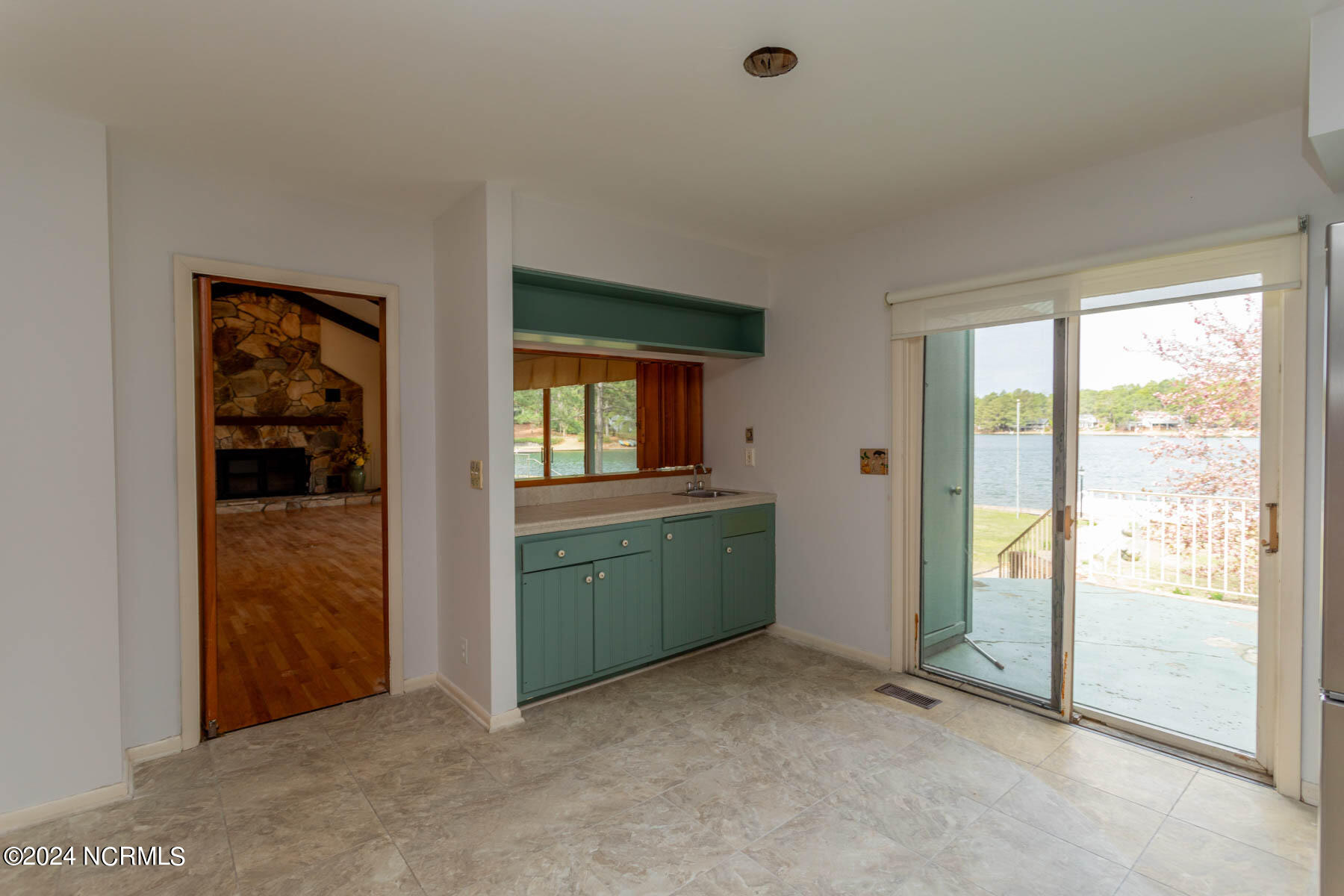 110 Cobblestone Court